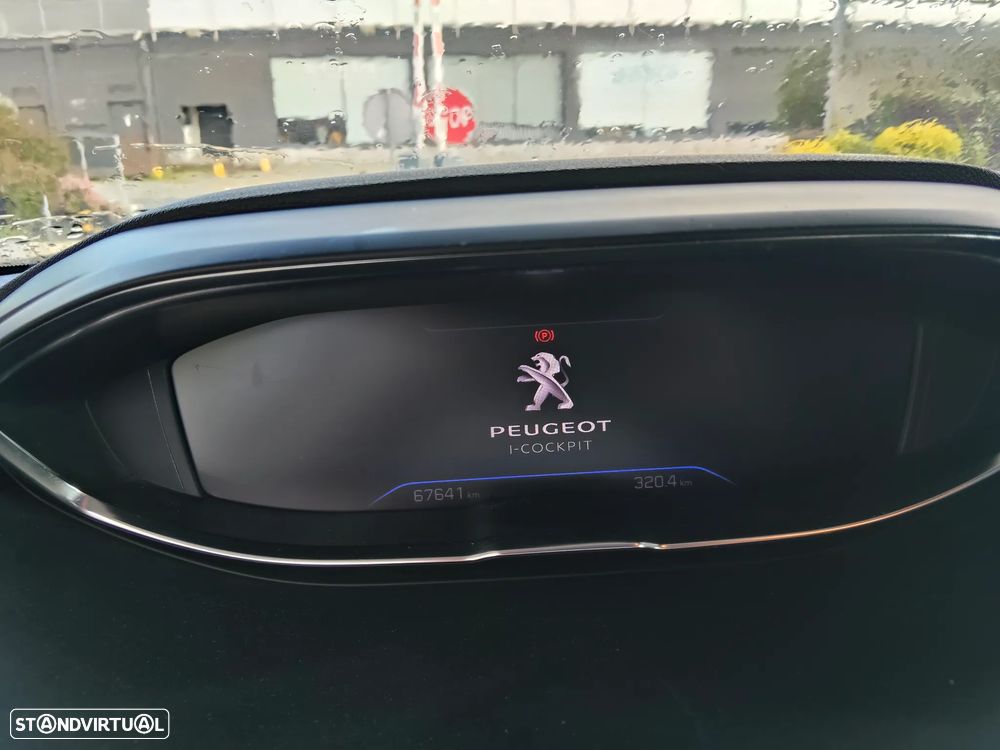 Peugeot 3008 1.2 PureTech Active Pack - 6