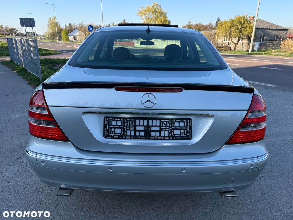 Mercedes-Benz Klasa E 500 4Matic Automatik Elegance - 6