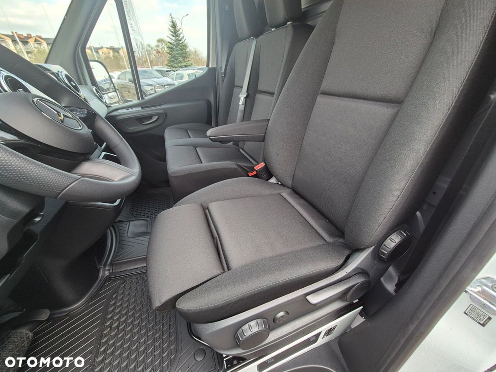 Mercedes-Benz Sprinter 317 CDI KA OM654 - 21