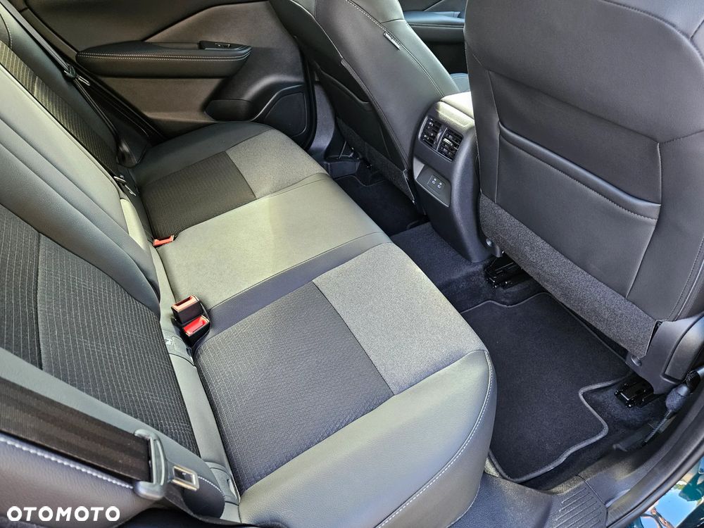 Nissan Qashqai 1.3 DIG-T MHEV Premiere Edition - 28