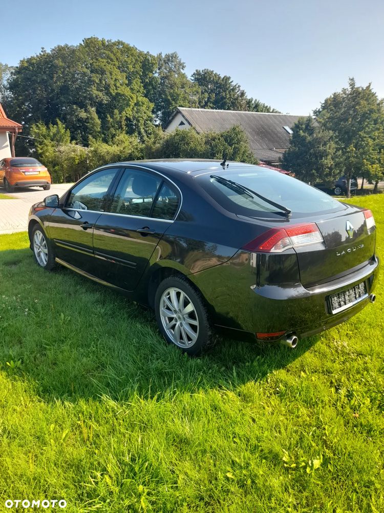 Renault Laguna dCi 150 FAP Start-Stop GT - 15