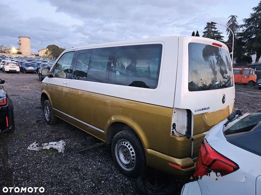 Volkswagen Caravelle 2.0 TDI L1 Highline 4Motion DSG - 3