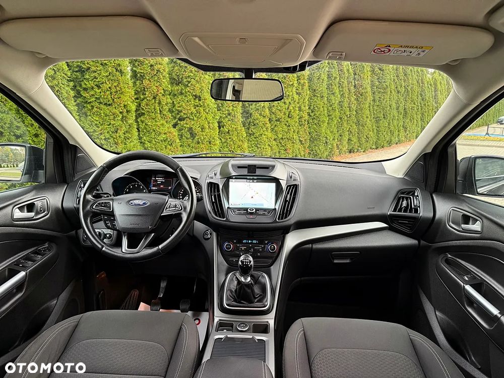 Ford Kuga 1.5 EcoBoost 2x4 Titanium - 28