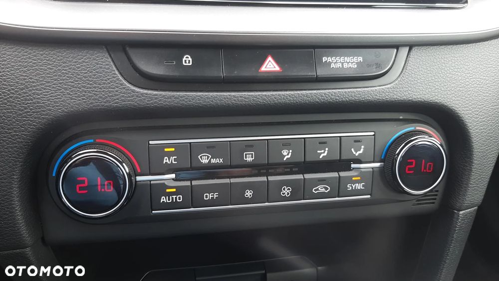 Kia Ceed 1.6 CRDi SCR M DCT - 29