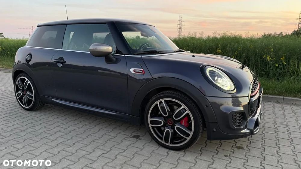 MINI John Cooper Works - 12