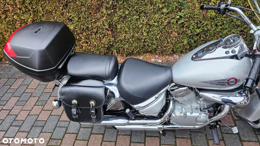 Suzuki Intruder - 15