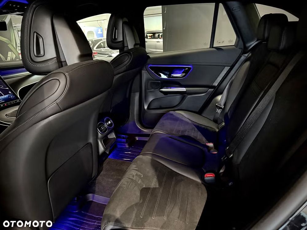 Mercedes-Benz GLC 220 d 4Matic 9G-TRONIC AMG Line Advanced - 14