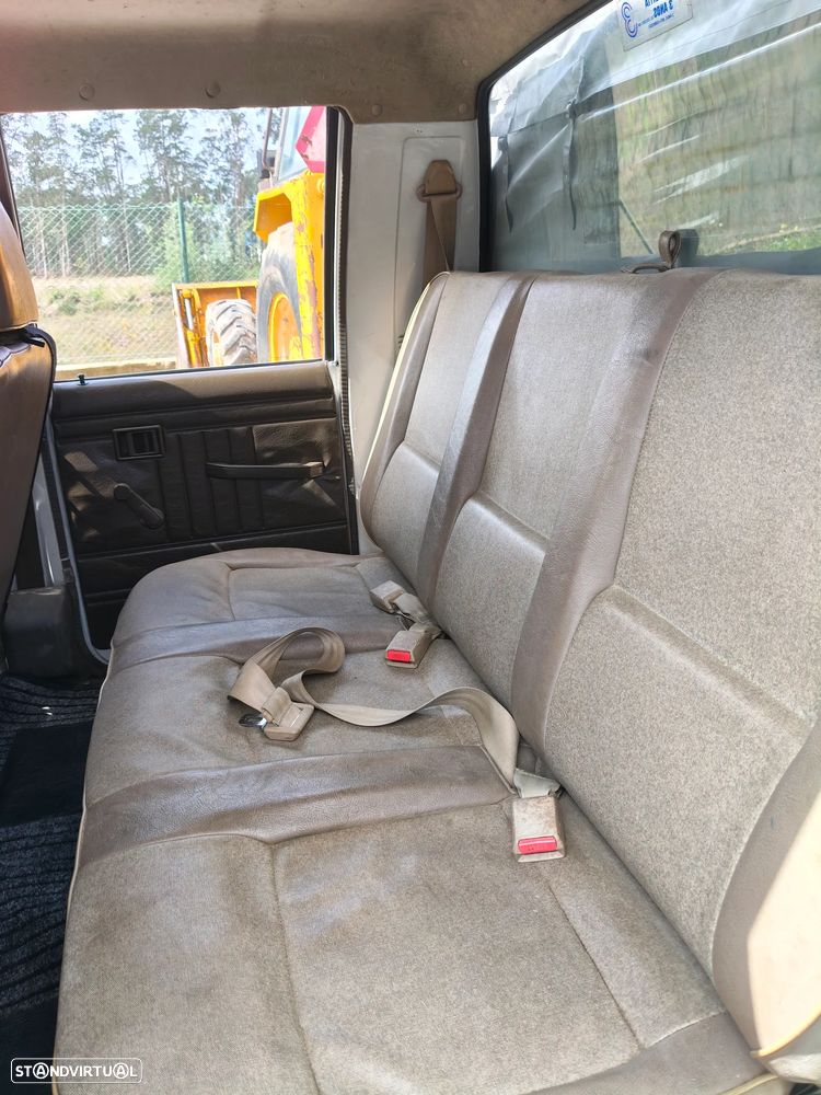 Mitsubishi L200 2.5 D CD - 16