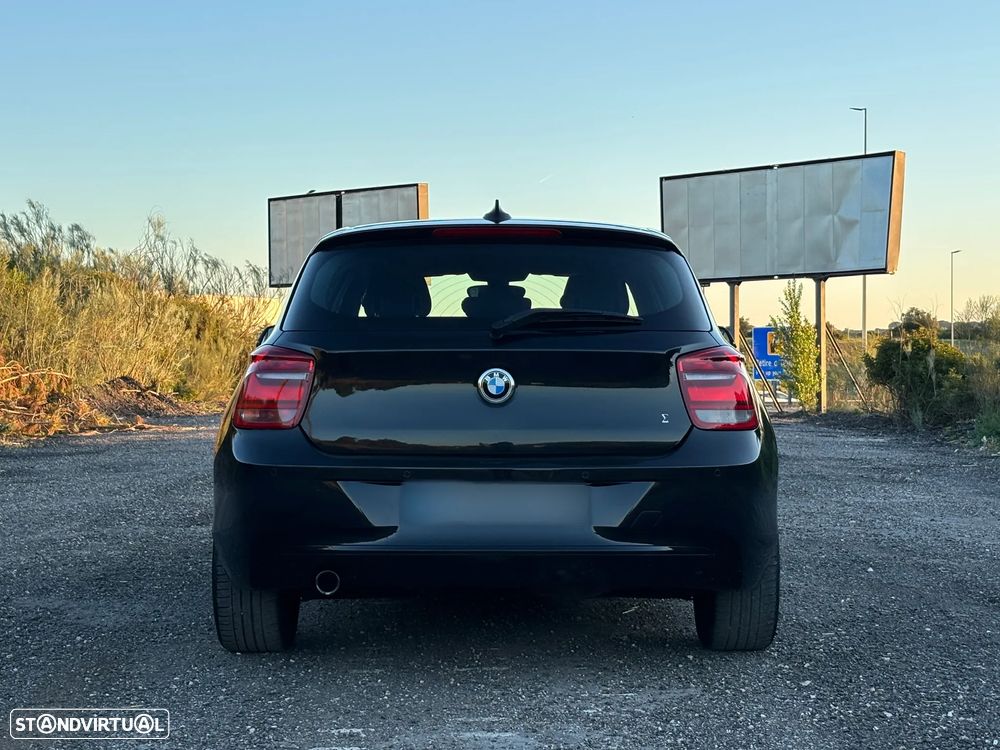 BMW 118 dA Line Sport - 38