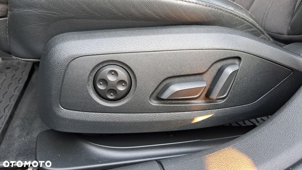 Audi A4 Limousine 40 TDI S tronic sport - 18