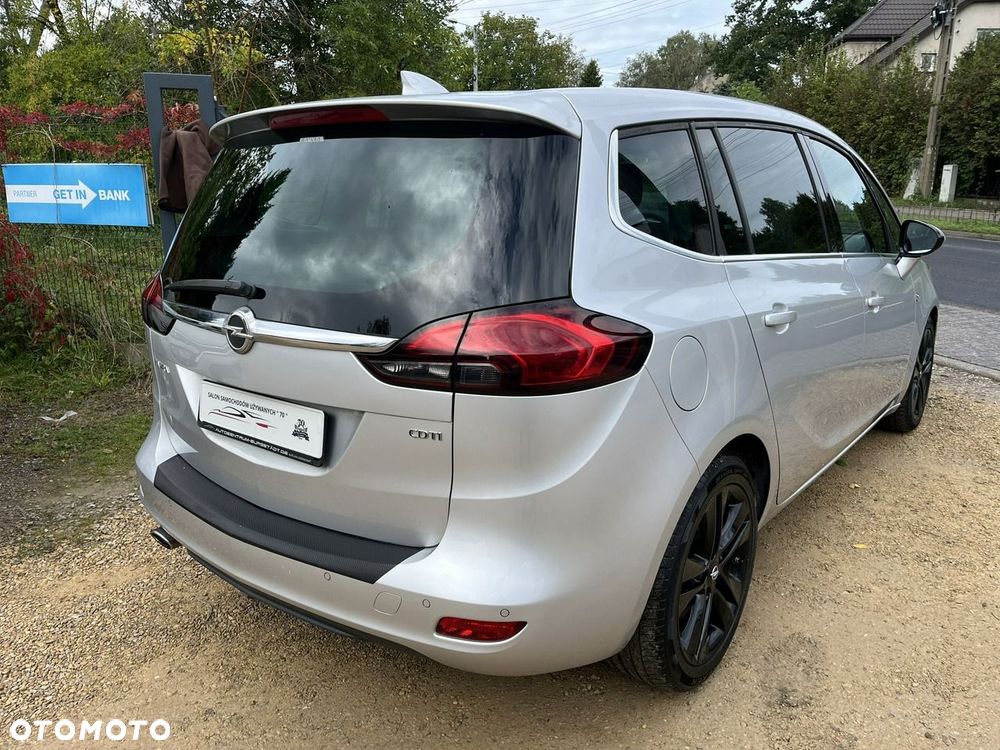 Opel Zafira - 9