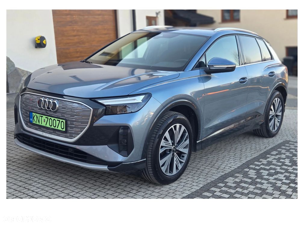 Audi Q4 e-tron - 1