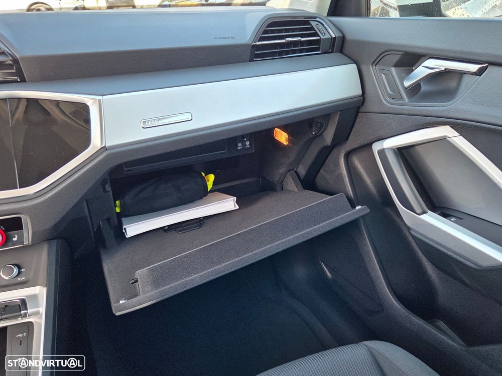 Audi Q3 45 TFSIe S tronic - 24