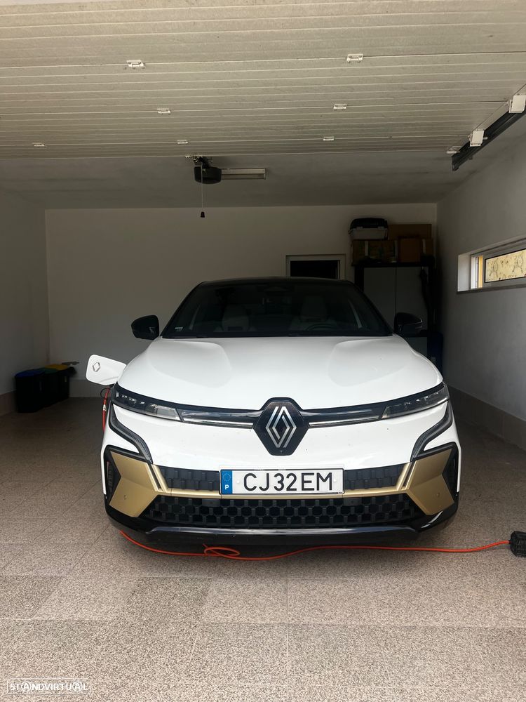 Renault Mégane E-Tech - 1