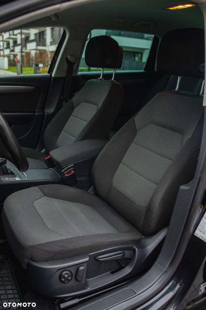 Volkswagen Passat 1.6 TDI BlueMotion Technology Business Edition - 13