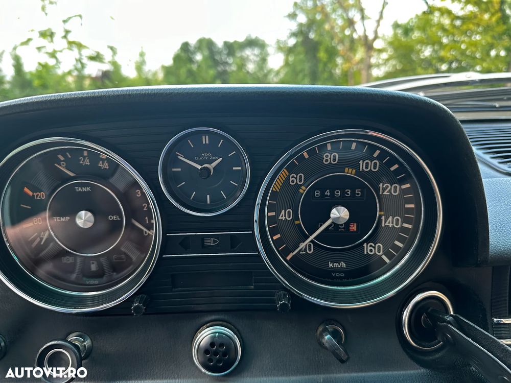 Mercedes-Benz W115 - 5