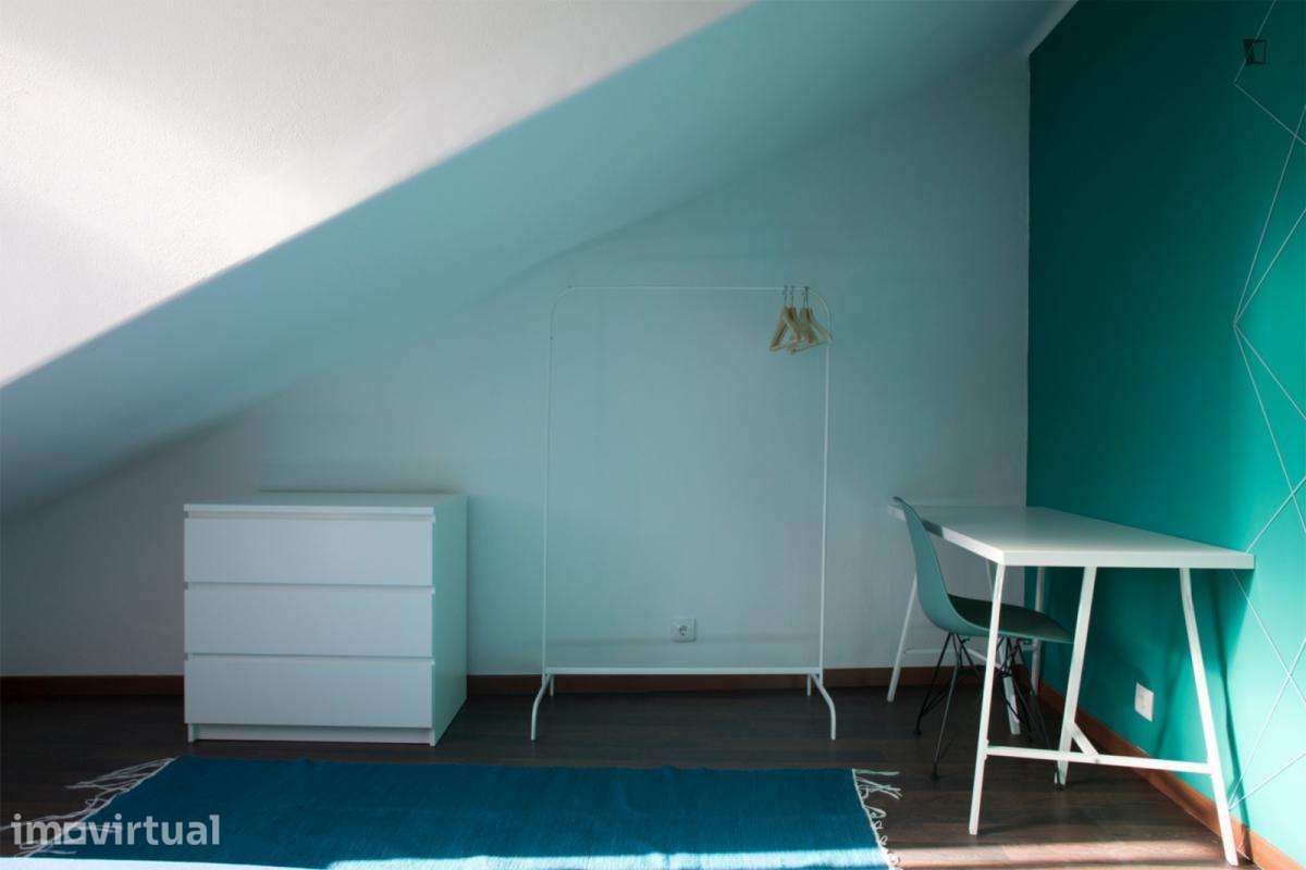 Quarto - localizado em Alcântara Lisbon - Grande imagem: 2/12