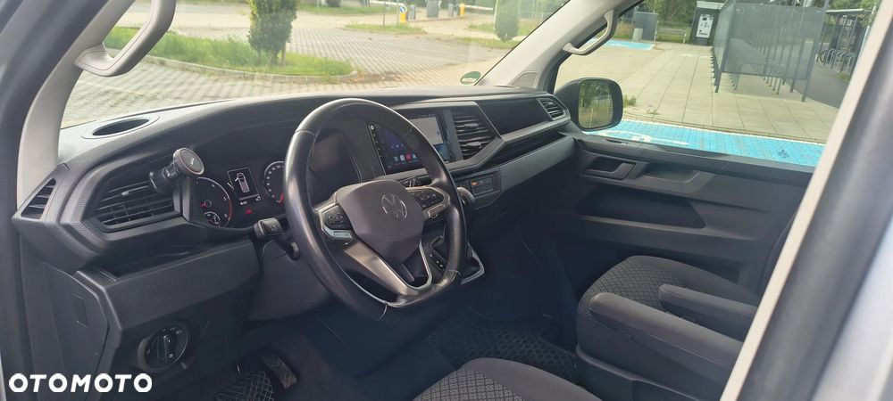 Volkswagen Multivan - 9