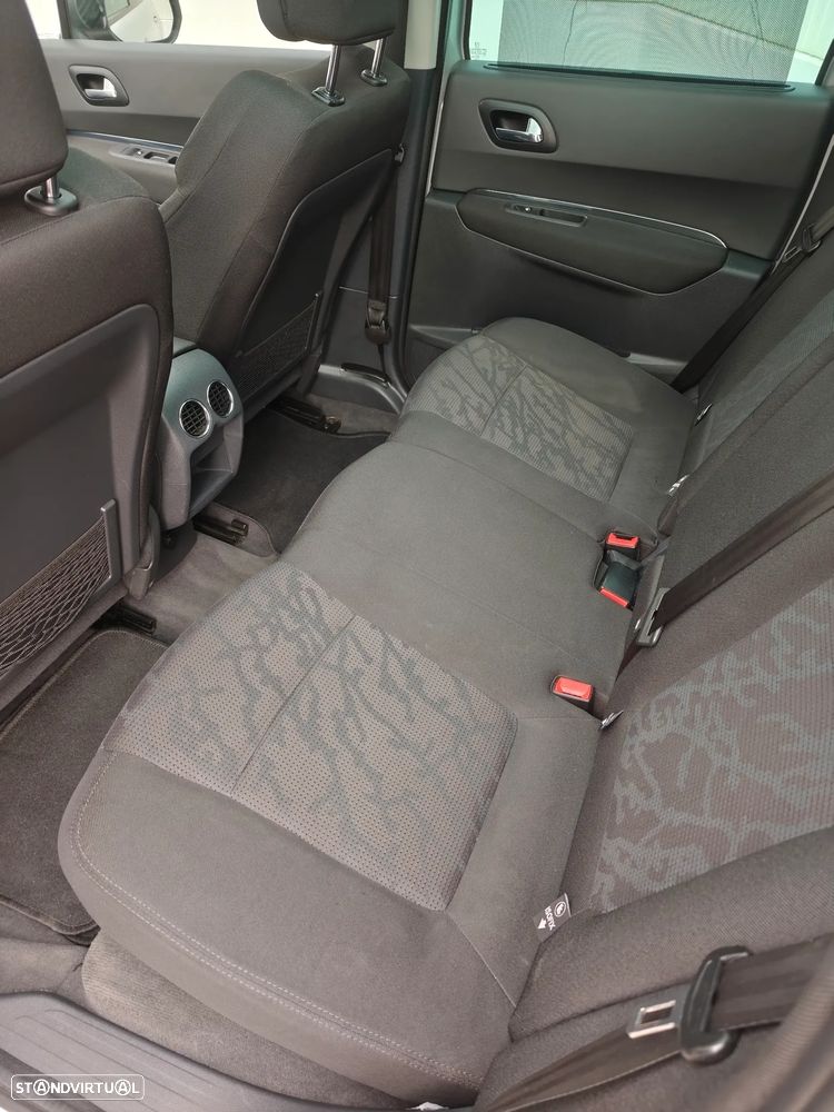 Peugeot 3008 1.6 HDi Sport - 8