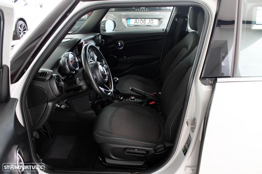 MINI 5 Portas Cooper D - 7
