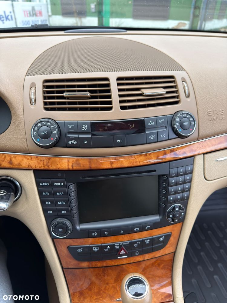 Mercedes-Benz Klasa E 200 Kompressor Automatik Elegance - 20