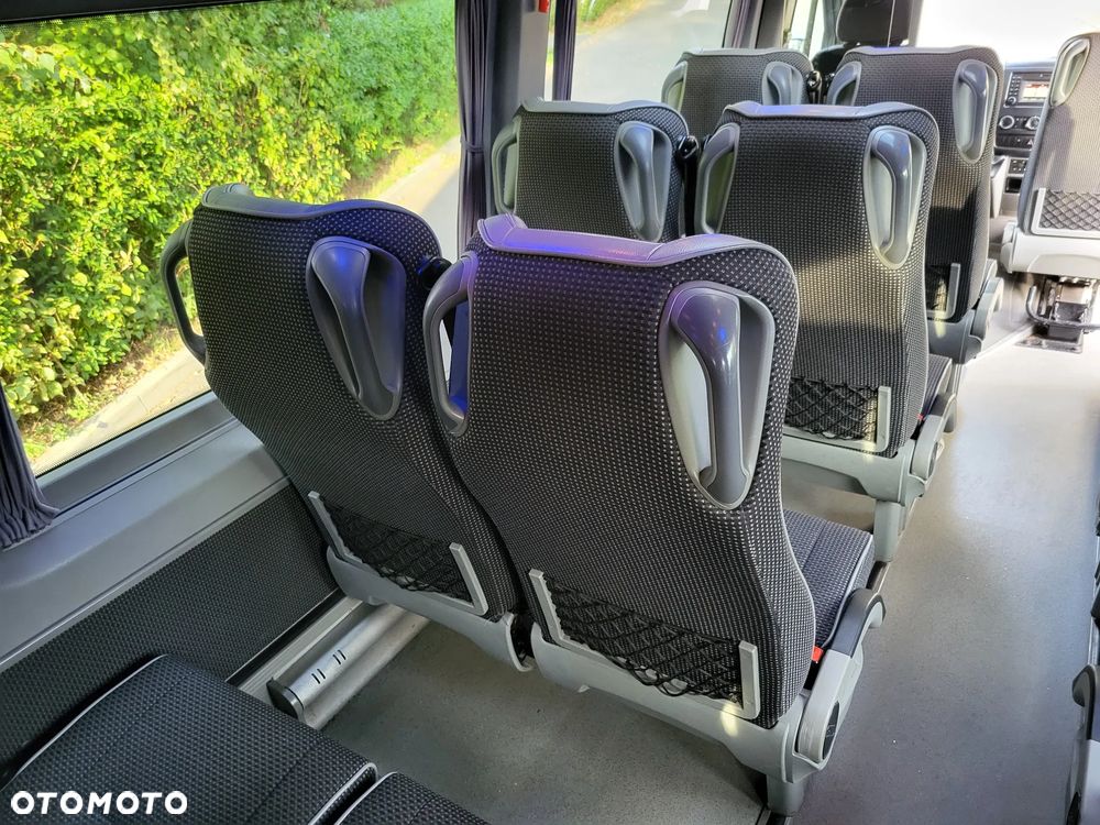 Mercedes-Benz Sprinter - 17
