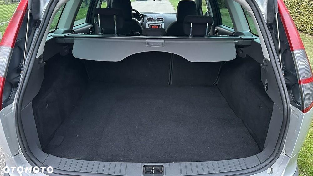 Ford Focus - 24