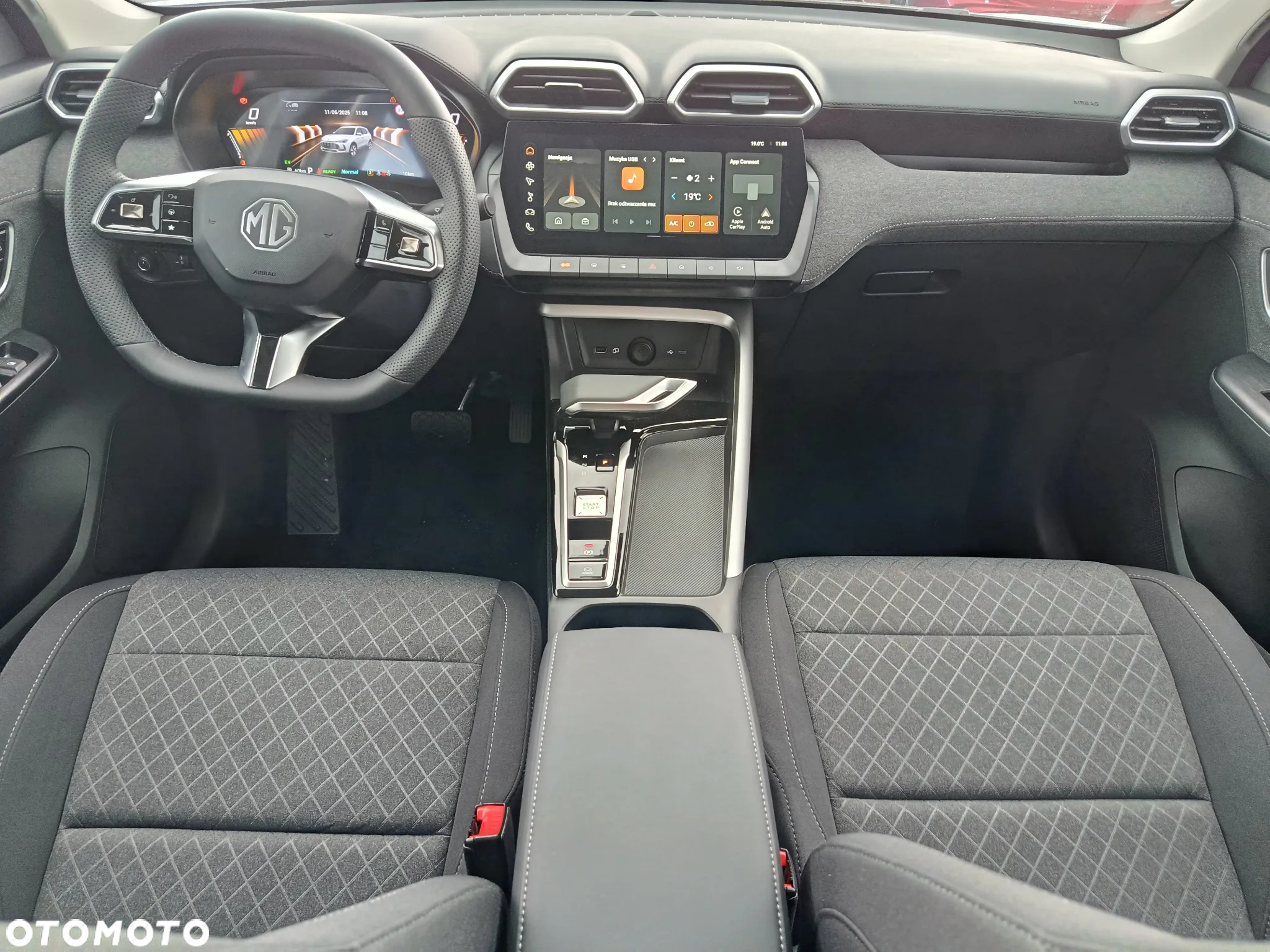 MG ZS Hybrid+ - 9