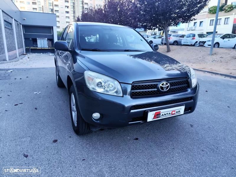 Toyota RAV4 2.2 D-4D - 12