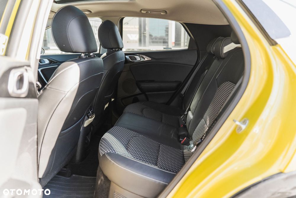 Kia XCeed - 25