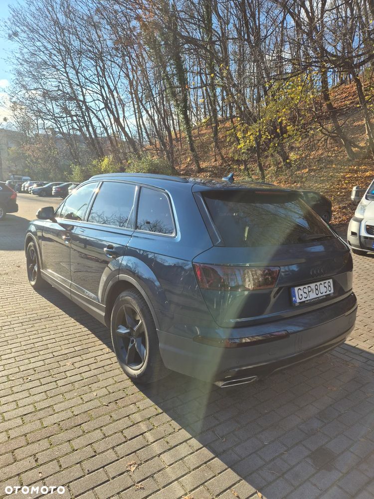 Audi Q7 - 4