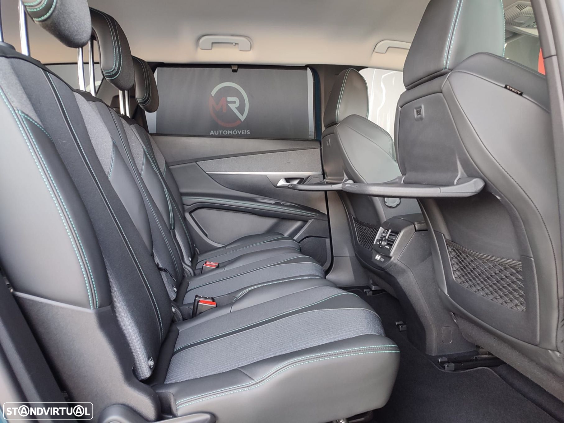 Peugeot 5008 1.5 BlueHDi Allure Pack EAT8 - 33