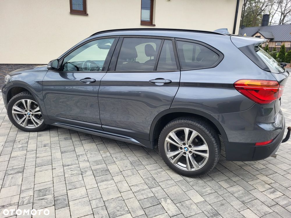 BMW X1 sDrive18d Advantage sport - 3
