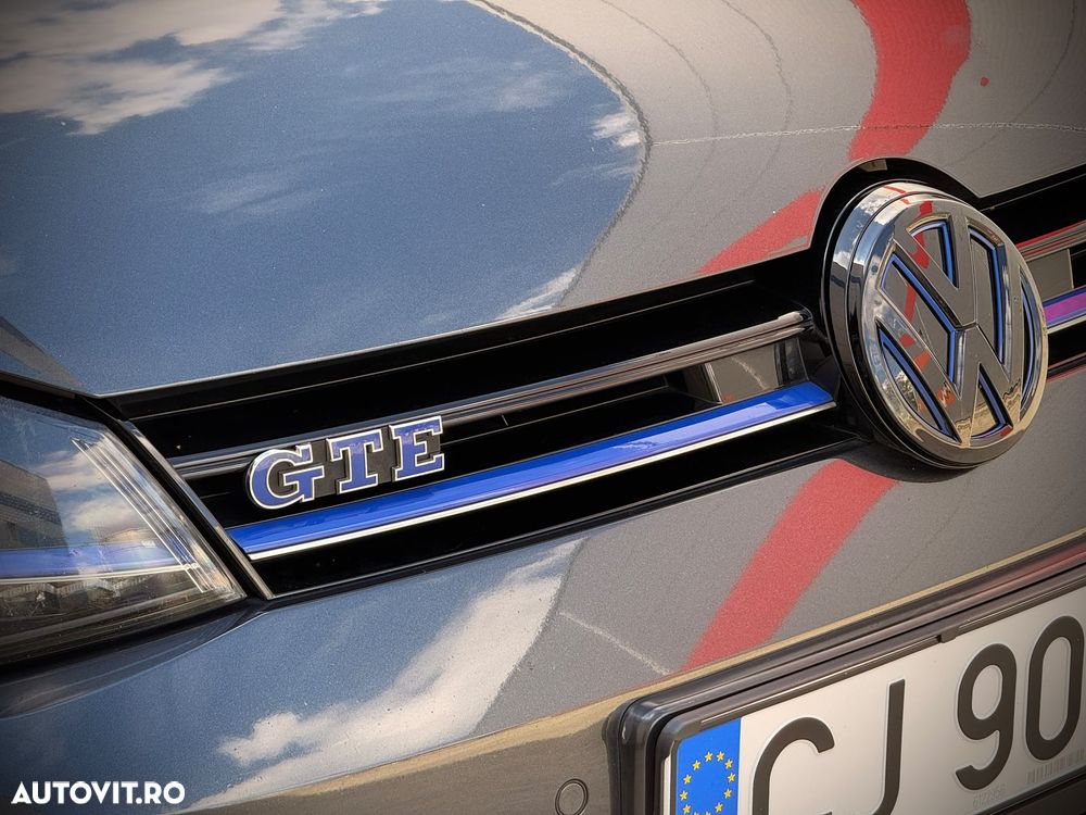 Volkswagen Golf - 26