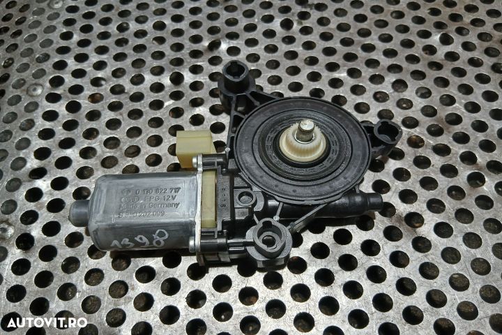 Motoras macara geam fata stanga 0130822717 5Q0959801B 0130822717 5Q09 - 1