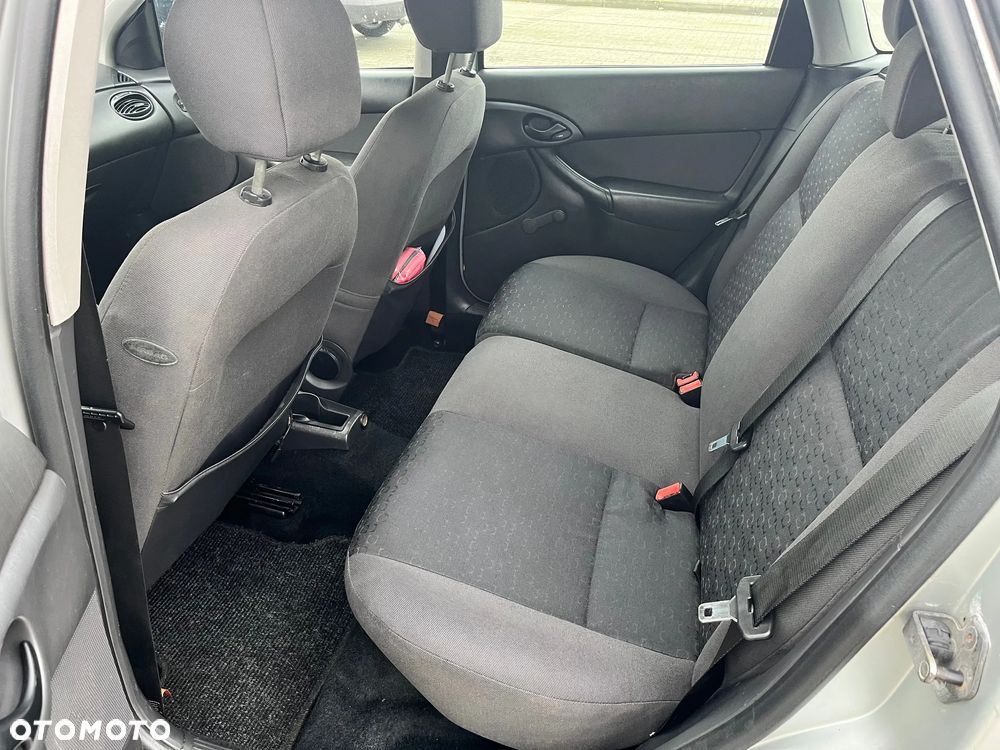 Ford Focus 1.8 TDDi Comfort - 14