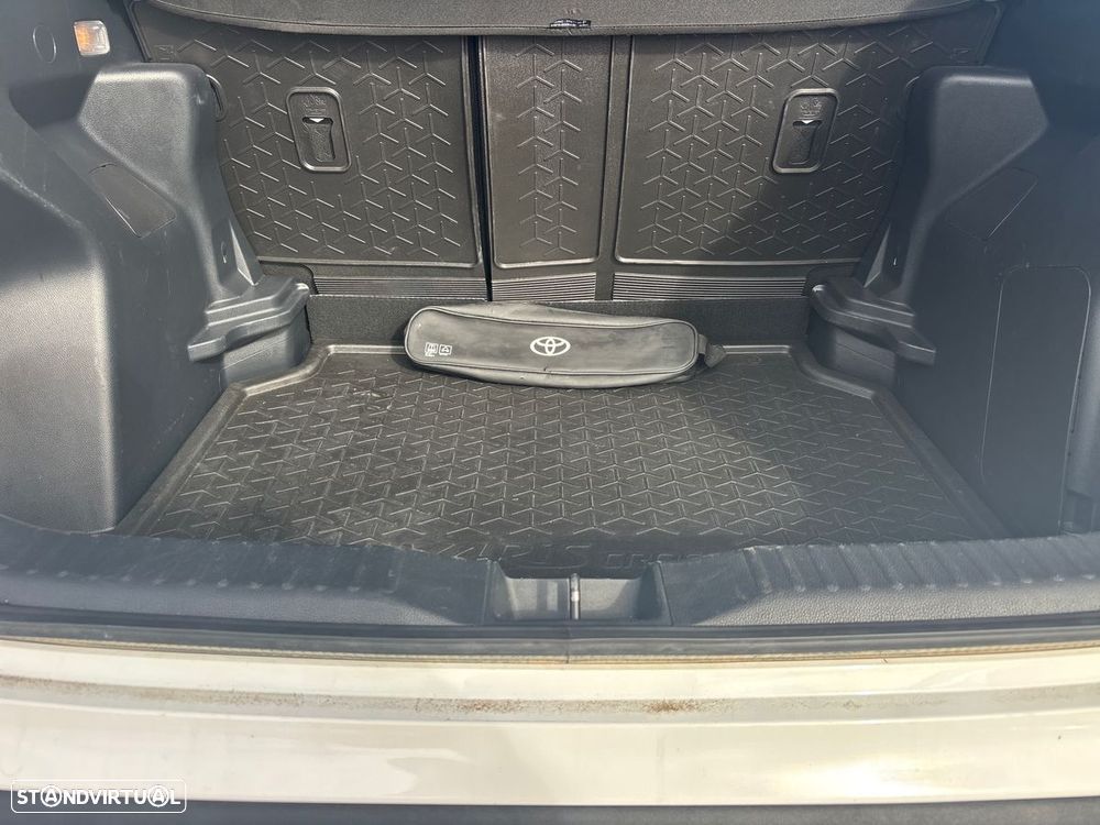 Toyota Yaris Cross 1.5 HDF Comfort Plus - 16