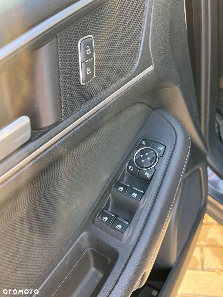 Ford S-Max 2.0 TDCi Titanium PowerShift - 12