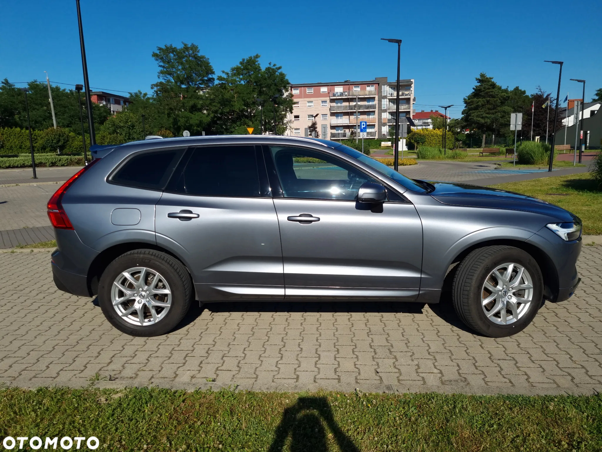 Volvo XC 60 B4 B Momentum - 21