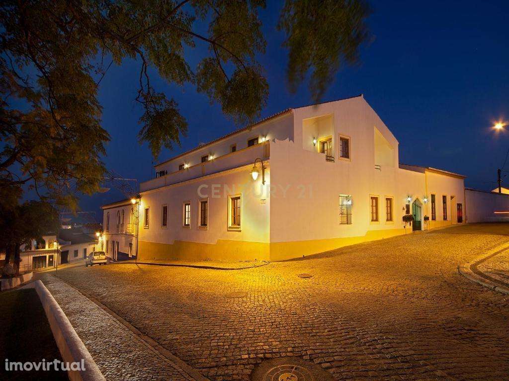 Soberba casa alentejana convertida em Hotel Rural de excelência - Grande imagem: 3/17
