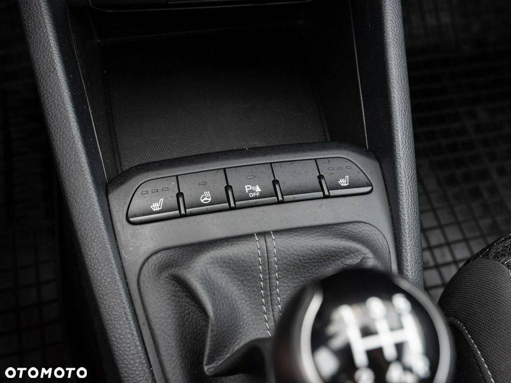 Kia Rio 1.2 M - 17