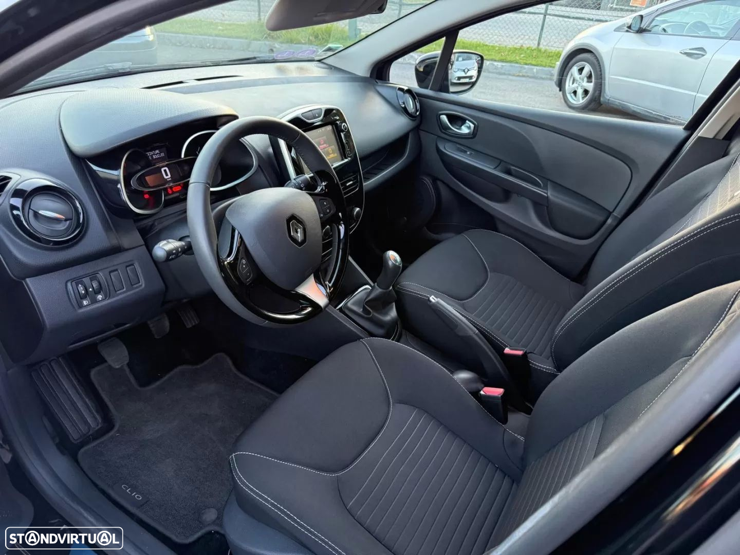 Renault Clio 0.9 TCe Limited Edition - 18