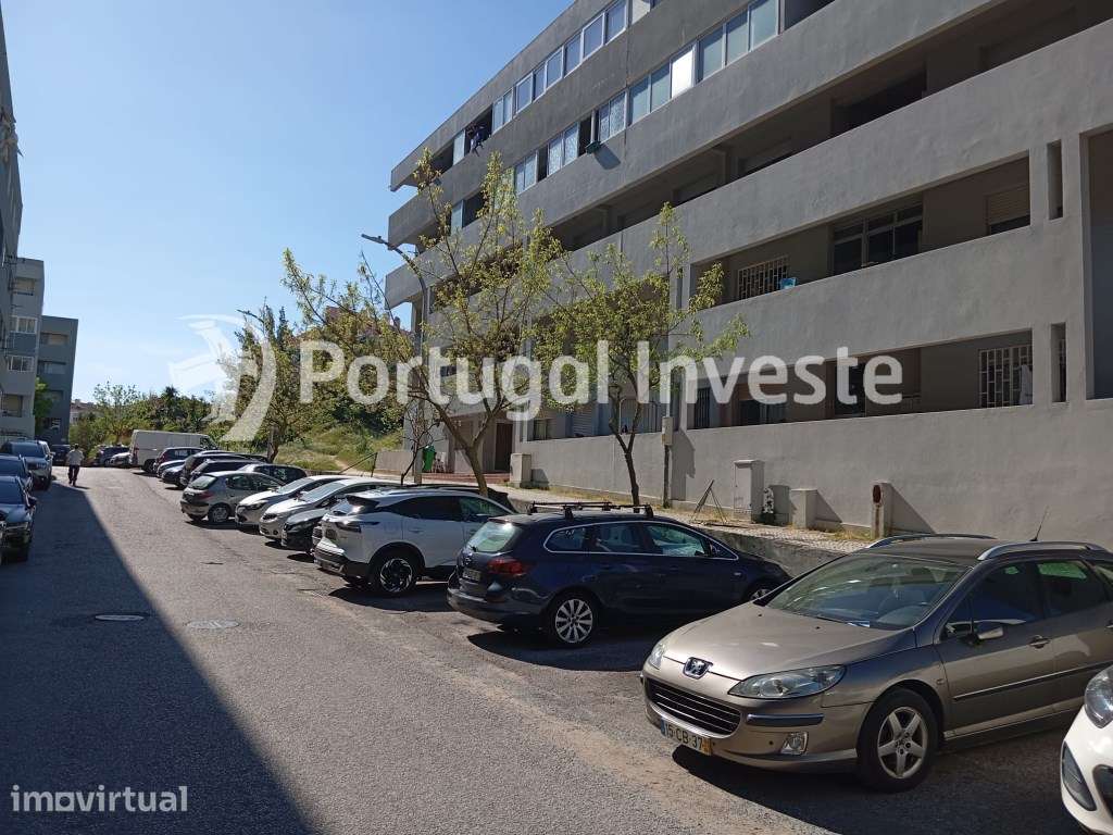 Apartamento de 4 assoalhadas - Muito Potencial de Valorização! Com ... - Grande imagem: 4/29