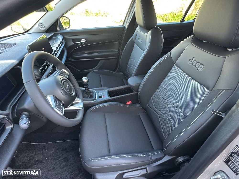 Jeep Avenger 1.2 GSE T3 Altitude - 9