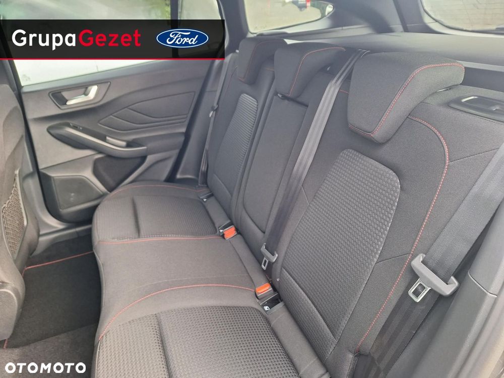 Ford Focus - 11
