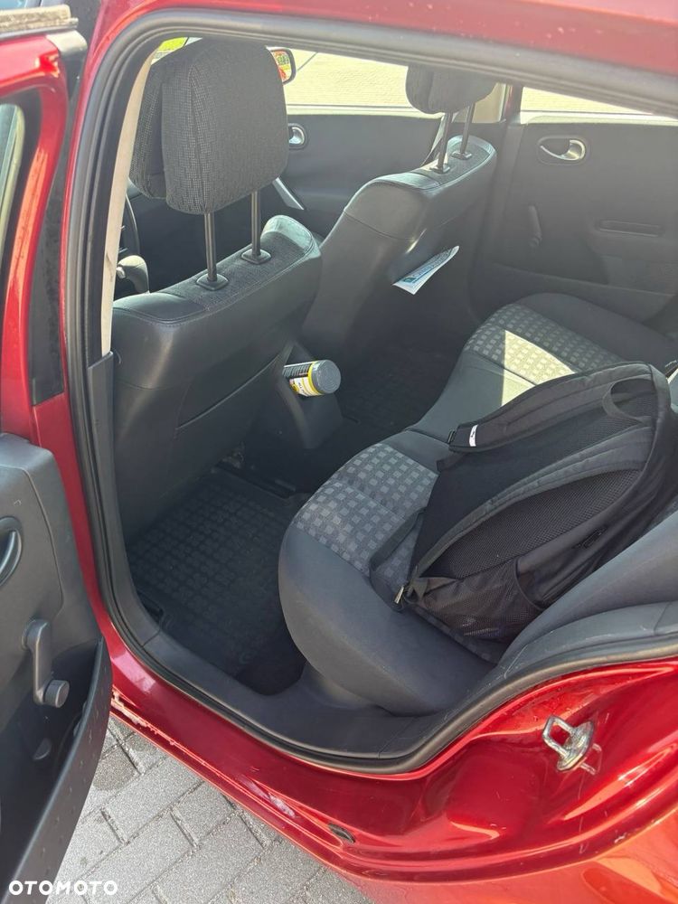 Renault Megane - 5