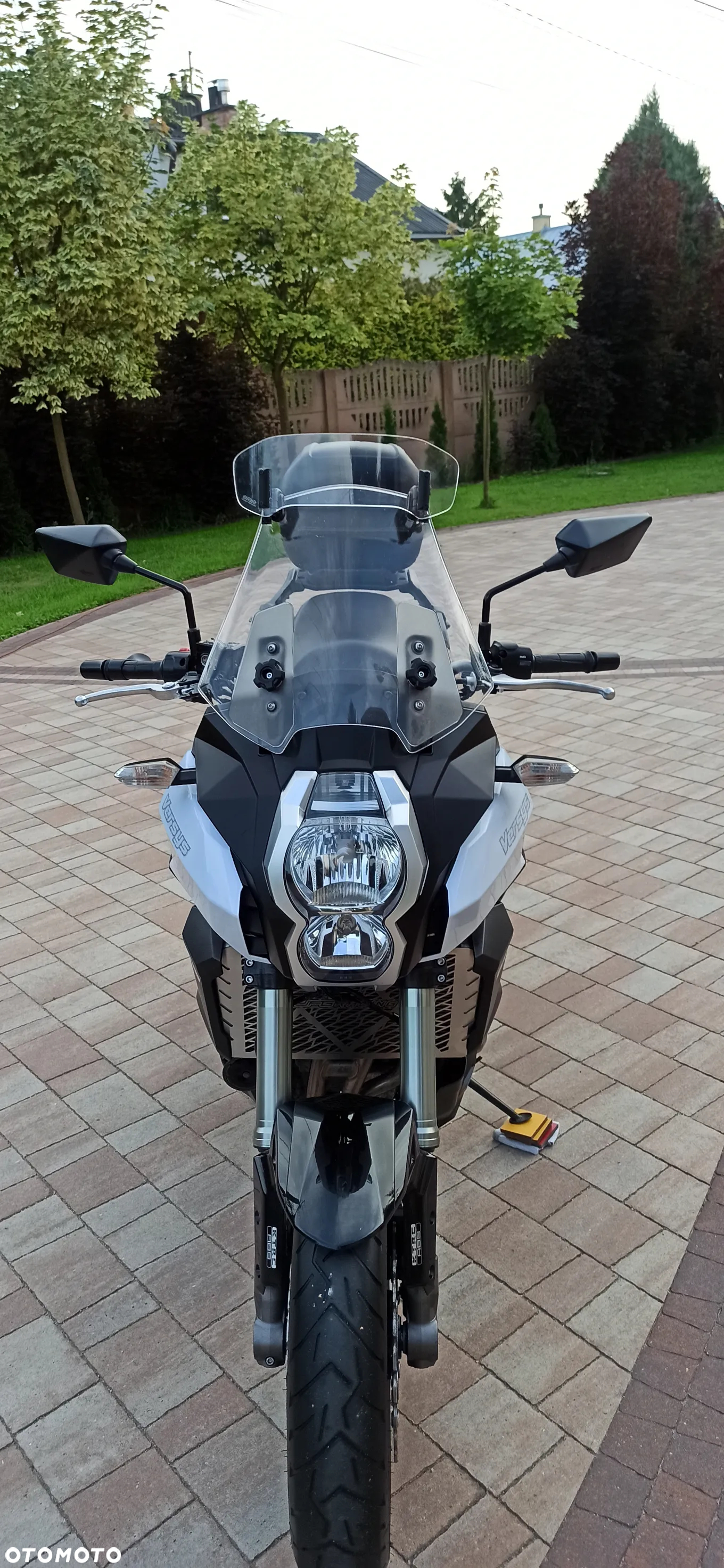 Kawasaki Versys 1000 - 9