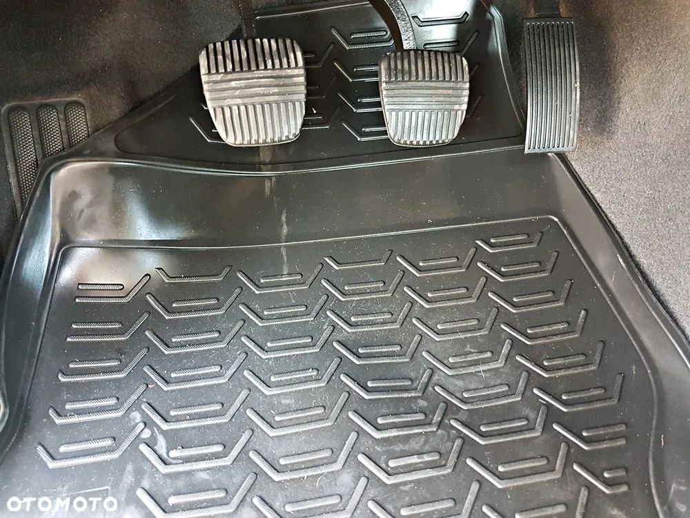 Nissan Navara 2.5 D XE Long - 18