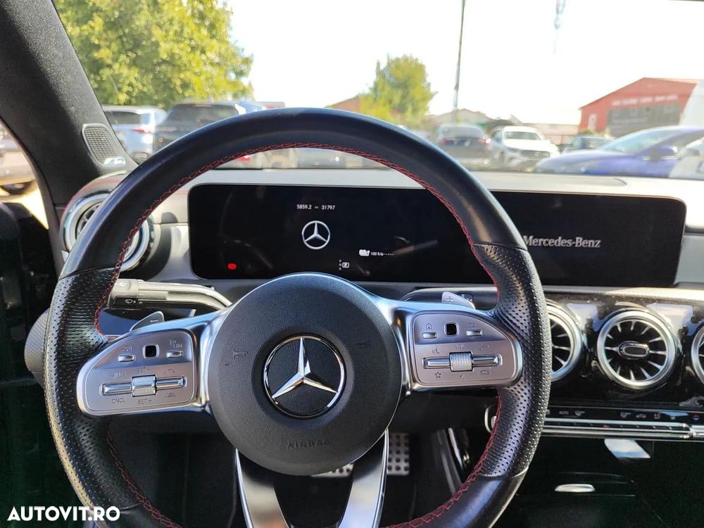 Mercedes-Benz CLA - 11