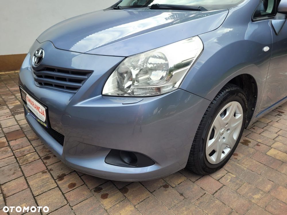Toyota Verso 1.6 5-Sitzer Comfort - 14